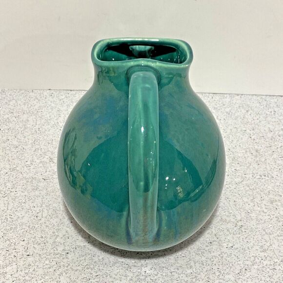 Vintage USA Art Pottery Tilted Ball Pitcher w/ Ice Lip Green Glazed 1950's Mod - Picture 5 of 9